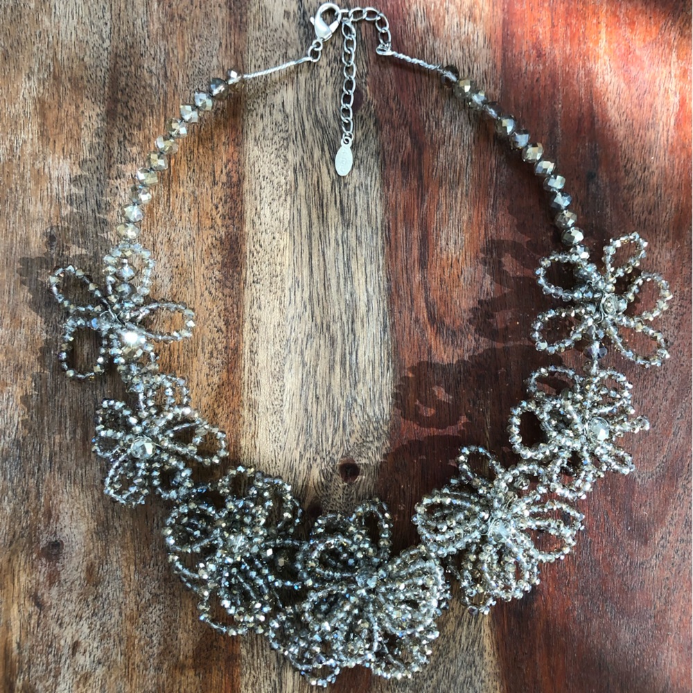 ✨ Sparkly Beaded Necklace.